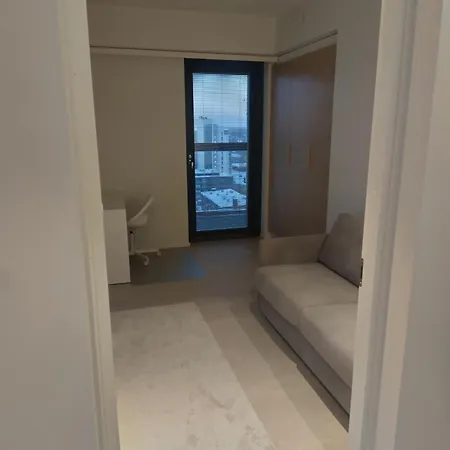 Luxus Tower 14th Floor Apartamento